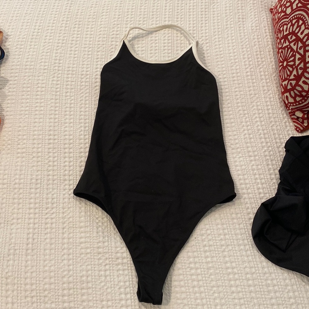 GAIAM jessica biel bodysuit